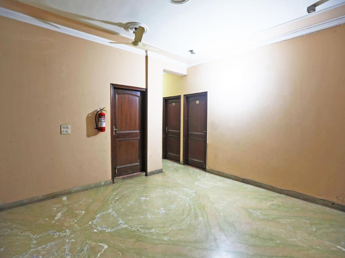 OYO 72429 New Abhinandan Hotel Amroha Bagian luar foto