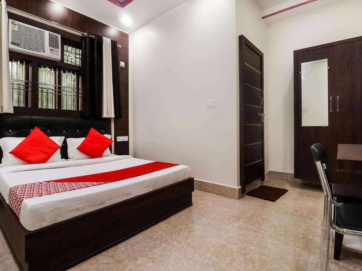 OYO 72429 New Abhinandan Hotel Amroha Bagian luar foto