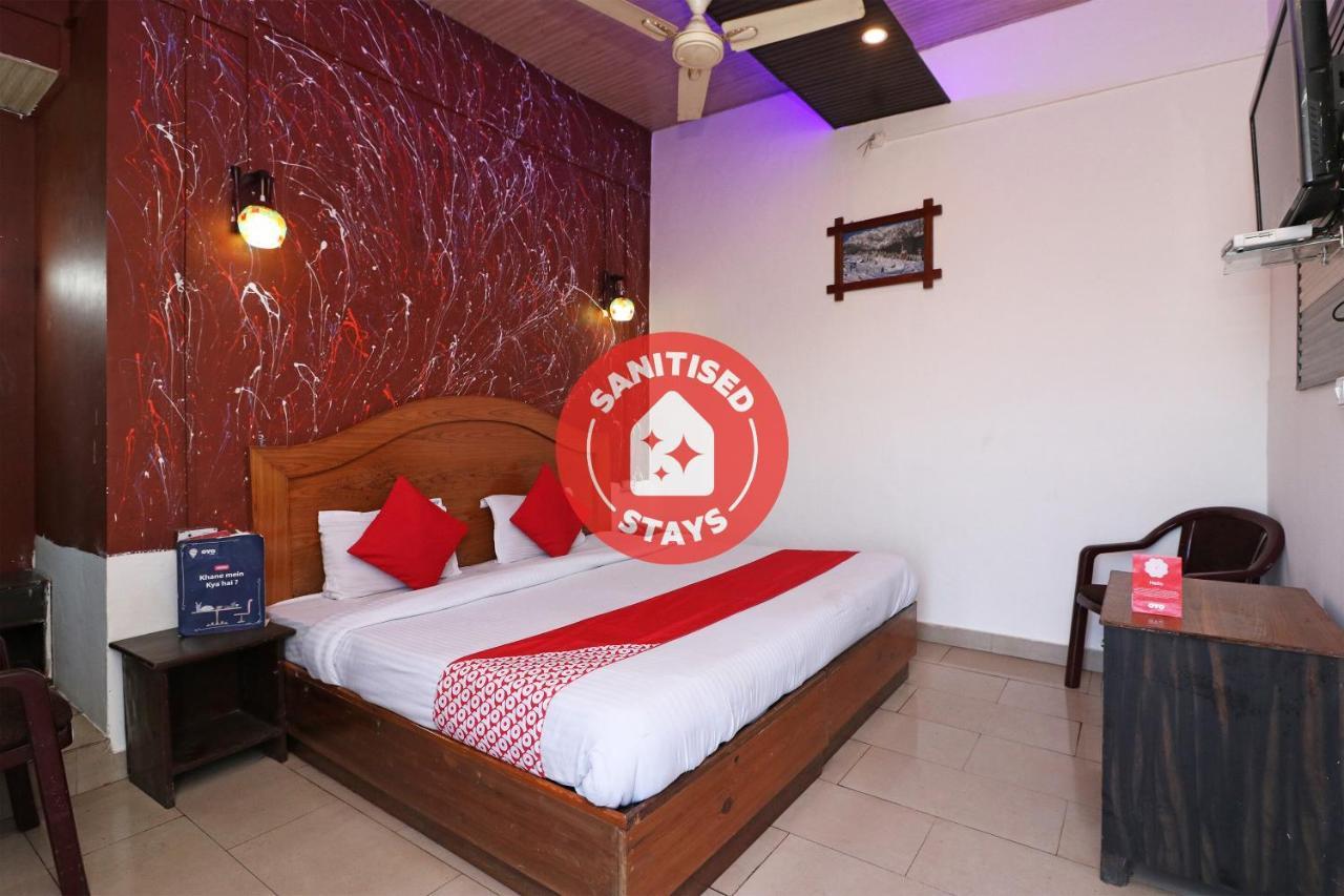 OYO 72429 New Abhinandan Hotel Amroha Bagian luar foto